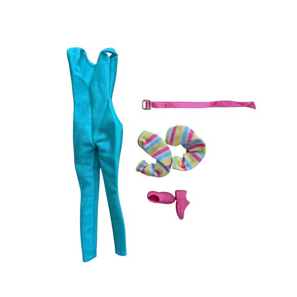 Barbie Toy Story 4 Workout Barbie Great Shape GFL78 Outfit No Doll - Picture 3 of 3